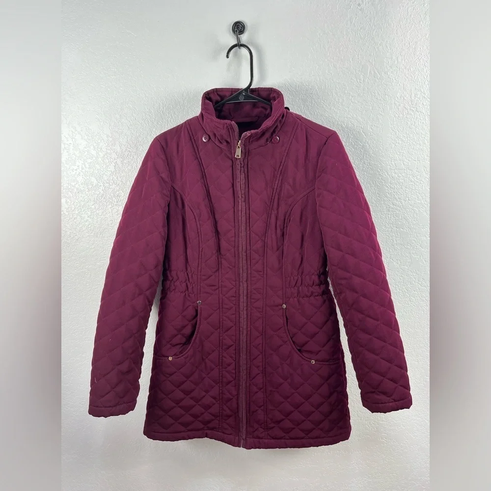 Liz Claiborne Women's Lightweight burgundy Quilted Jacket With Out Hood Sz S